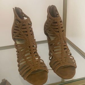 G by guess size 9.5 shoes